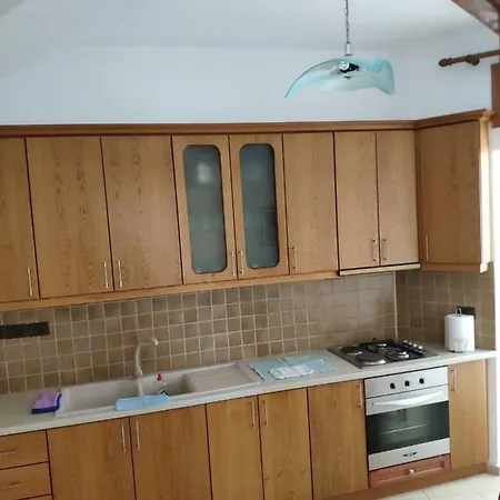 Irini Grand Apartment *
